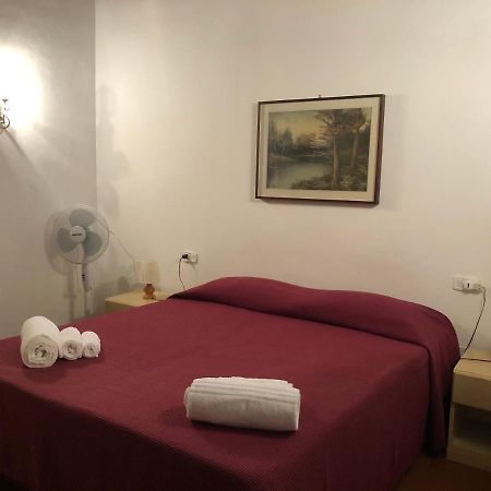 Agriturismo Santa Lorica サッセッタ エクステリア 写真