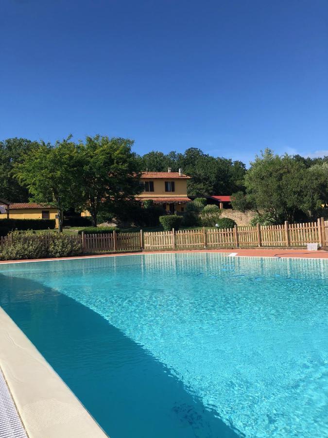 Agriturismo Santa Lorica サッセッタ エクステリア 写真