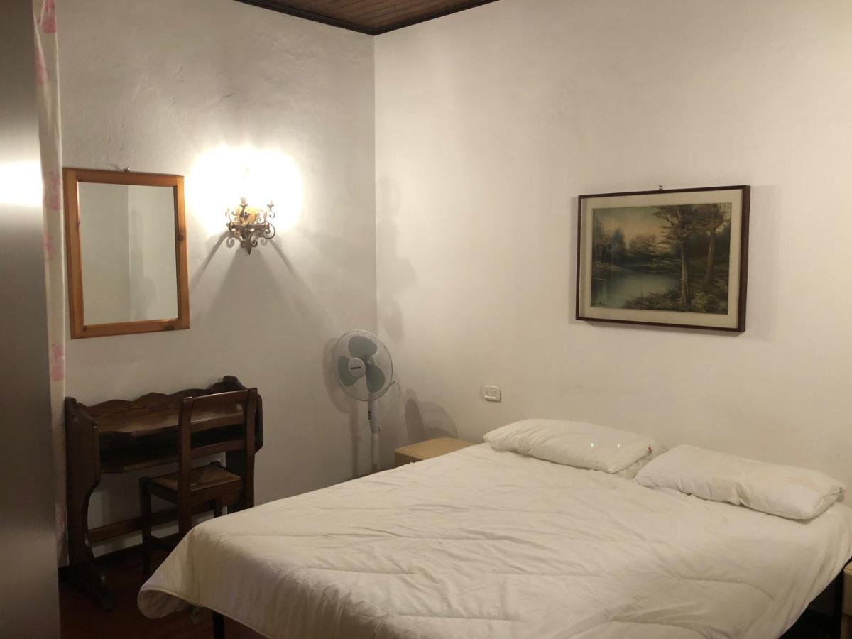 Agriturismo Santa Lorica サッセッタ エクステリア 写真